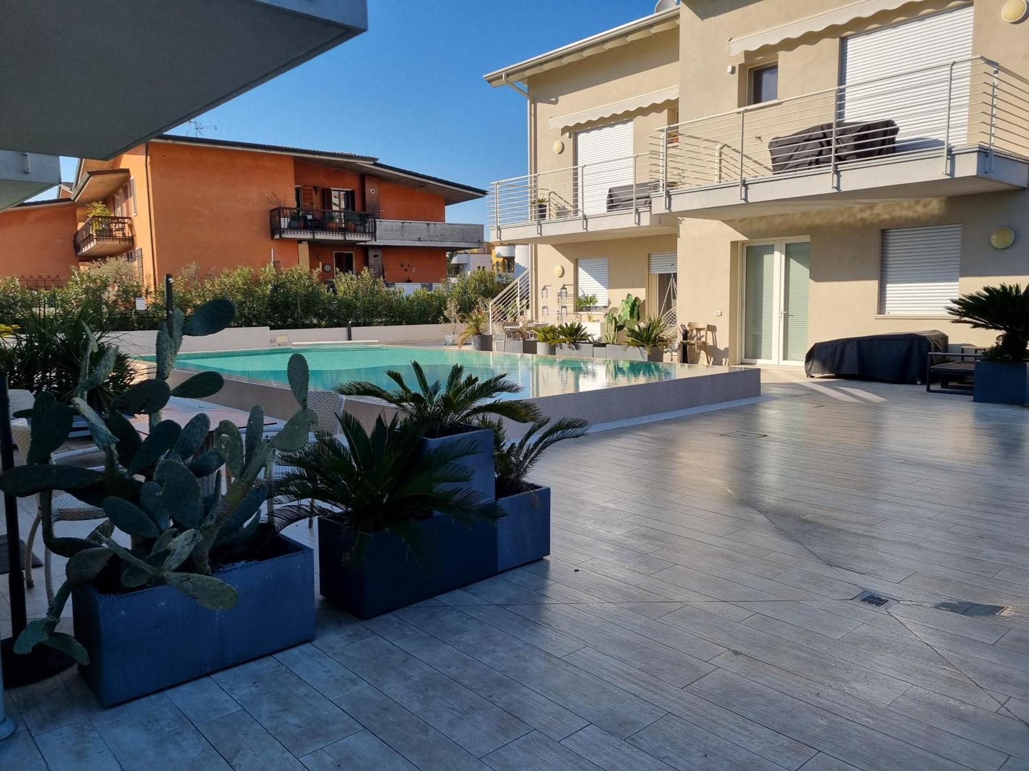 Aura Mura Peschiera del Garda Ngoại thất bức ảnh